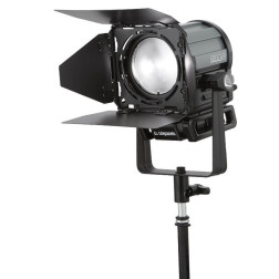 Sola 4+ Daylight Fresnel Projecteur LEDDMX intégré avec Litepanels