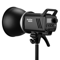 MS200-D Kit Découvrez le kit Godox MS200-D 3, une soluti Godox