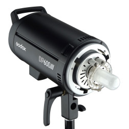 DP600III Studio Flash Découvrez le Godox DP600III, un fl