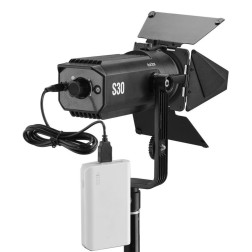 Focusing LED Light S30 Godox