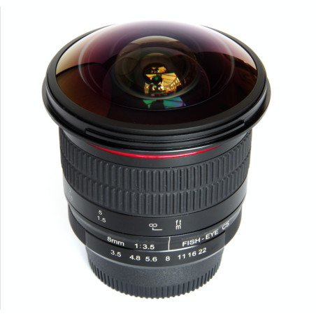 8 mm F3.5 monture EF Meike