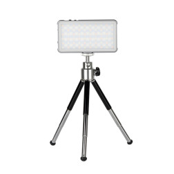 3861 Simorr Vibe P96L RGB video light Découvrez le Simor SmallRig
