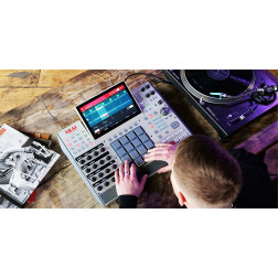 MPC-X-SE 16 pads et encodeurs, 10,1'' multitouch, specia AKAI PROFESSIONAL