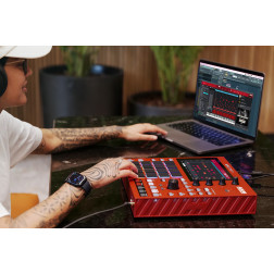 MPC-ONE+ 16 pads, 4 encodeurs, écran tactile, WiFi, BT A AKAI PROFESSIONAL