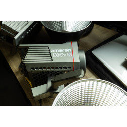Amaran 200x S Bi-color 2.700K-6.500K Amaran 200x S Bi-co Aputure