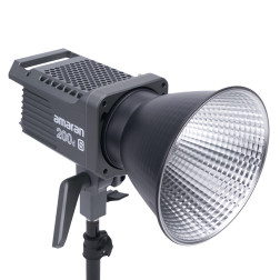 Amaran 200d S 5.600K 200W daylight Bowens Aputure