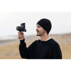 15 mm F1.4, 22.5mm APS-C monture E  Sony