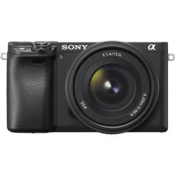 15 mm F1.4, 22.5mm APS-C monture E  Sony