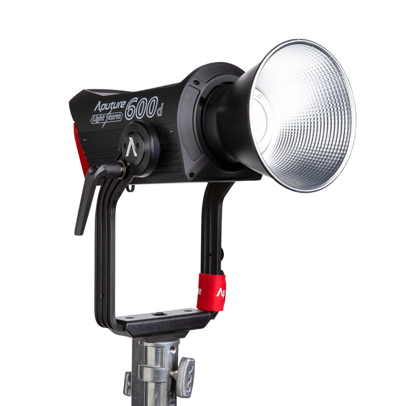 600W COB LED 5600k Bowens mount included