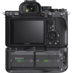 VG-C4EM.SYU - VG-C4EM Vertical Grip for Alpha Sony VG-C4 Sony