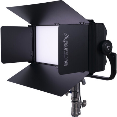Nova P600c Barn door Aputure