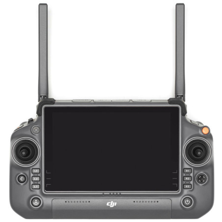 The DJI RC Plus 7" widescreen + dual control mode Dji
