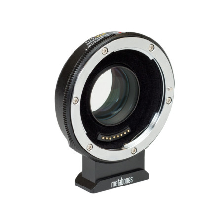 Adaptateur optique EF vers Micro 4/3 Speed Booster 0,71 Metabones