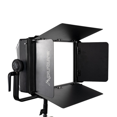 NOVA P300c BARN DOORS Aputure