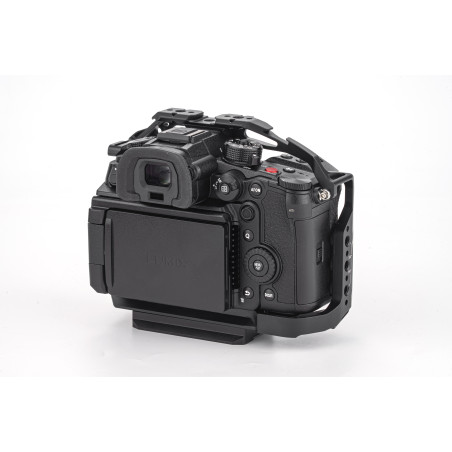 TA-T15-FCC-B - Tilta Full Camera Cage Kit for Panasonic