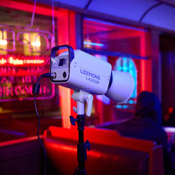 LA300R Litemons RGB LED Video Light 2-light kit Découvre Godox