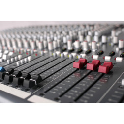 ZED-436 32 in mono, 2 st, 6 AUX, 4 SUB ALLEN & HEATH