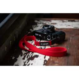 ACAM-102A red Artisan & Artist