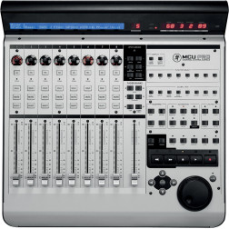 Mackie Control Universal - Universelle 8 faders & transp MACKIE