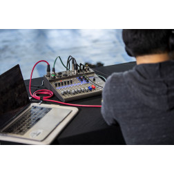 L-8 LIVETRACK