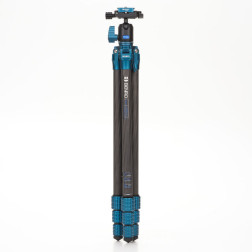 TSSL08CN00P SuperSlim Carbon Tripod
