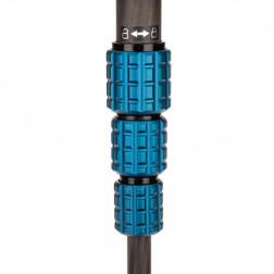 TSSL08CN00P SuperSlim Carbon Tripod