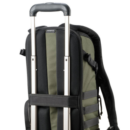 DarkLight Backpack 14L - montane green