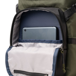DarkLight Backpack 14L - montane green