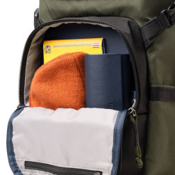 DarkLight Backpack 14L - montane green
