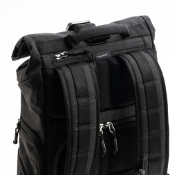 FocusPoint 22L Asphalt Black