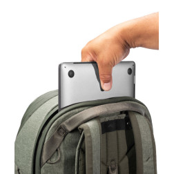 Travel backpack 30L v2 - sage