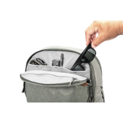 Travel backpack 30L v2 - sage