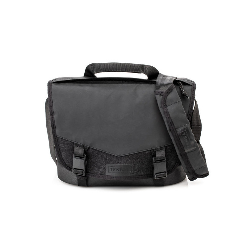 DNA 9 Slim Messenger Bag — Black