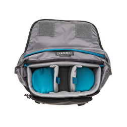 DNA 9 Slim Messenger Bag   Black