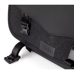 DNA 13 Messenger Bag   Black