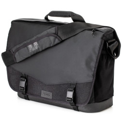 DNA 16 Slim Messenger Bag — Black