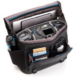 DNA 16 DSLR Messenger Bag   Black