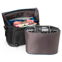 DNA 16 DSLR Messenger Bag   Black