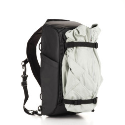 Solstice v2 12L Sling Bag - Black