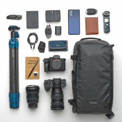 Solstice v2 16L Sling Bag - Black
