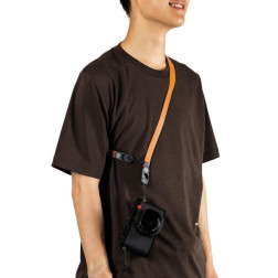 Form Leather Camera Strap Short Amber