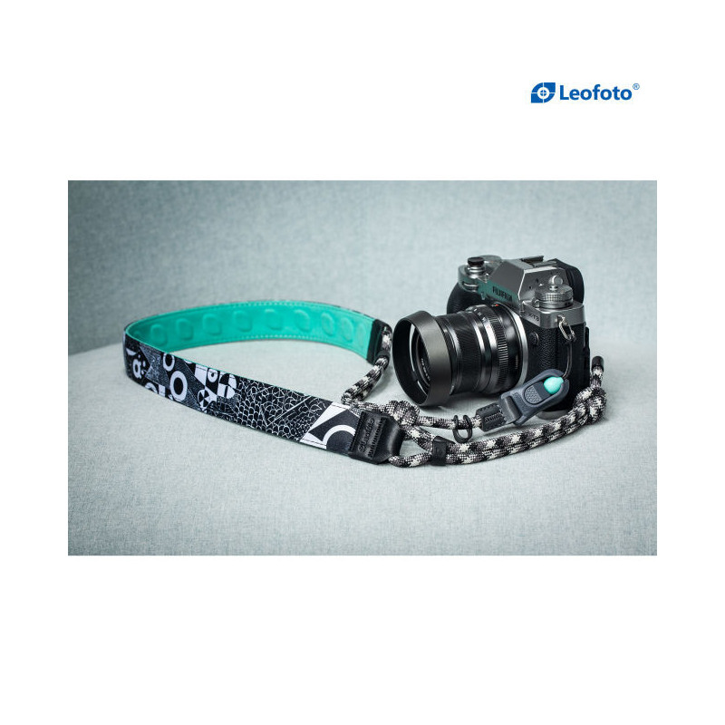 Camera strap - black & white