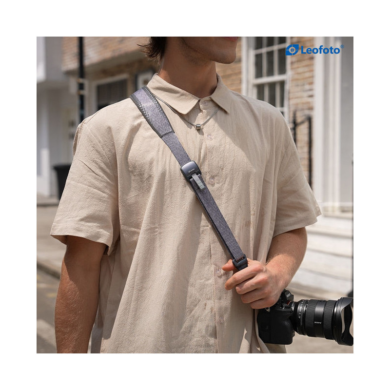 Camera strap gray