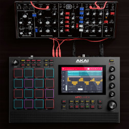 MPC-LIVE2 16 pads, 4 encodeurs, 7" multitouch, batterie li-ion AKAI PROFESSIONAL