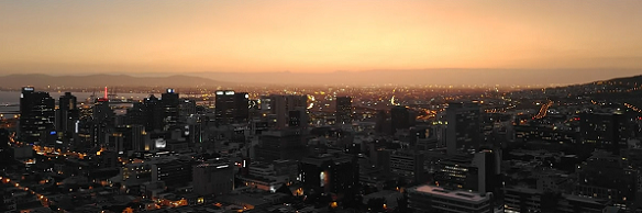 Image vue ville en hauteur de nuit